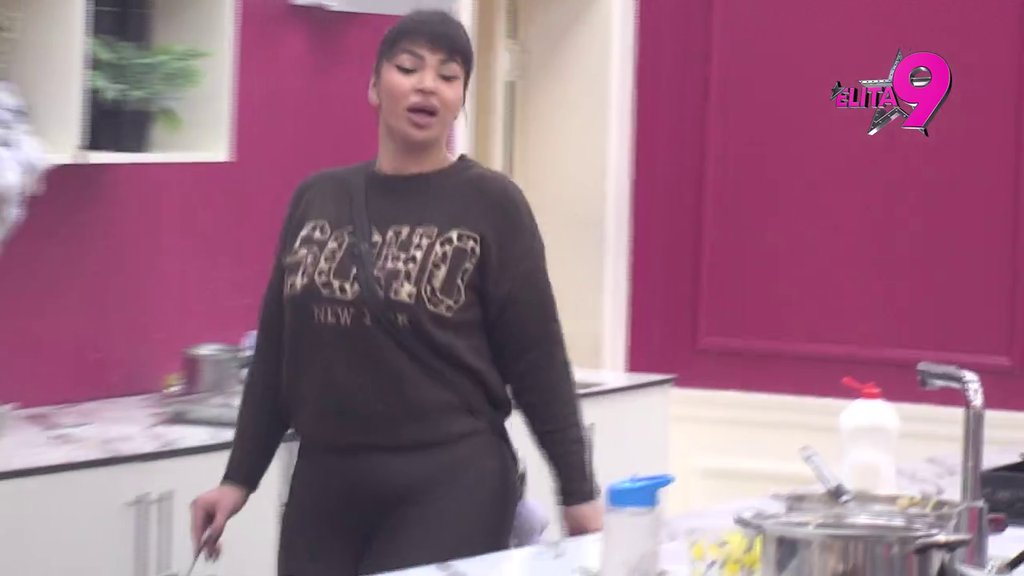 RAT DO ISTREBLJENJA! Sukob Miljane i Zorice ne jenjava, uvrede lete na sve strane (VIDEO)