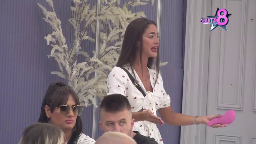 Anđela urla iz petnih žila! Gastoz je ponovo dokrajčio i progovorio o deci sa Sofi, ona popucala po šavovima: Mrziš me, gaziš me do iznemoglosti... (VIDEO)