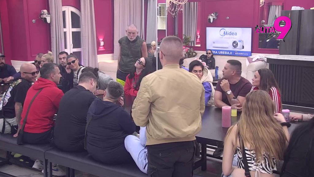 METEŽ U BELOJ KUĆI: Lepi Mića i Dača zaratili kao nikada do sad, zatresli zidove Bele kuće svojom raspravom! (VIDEO)