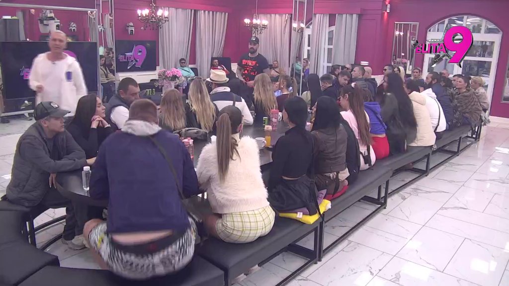 NA ANITU SVALILA SVU KRIVICU: Aneli optužila Luku da se sladi njenim bolom, on priznao da je NESREĆAN pored nje, pa Janjuš dao svoj sud o njihovom problemu! (VIDEO)