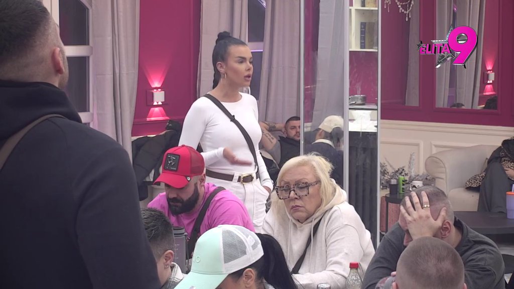 Uništila je porodicu s dvoje dece: Takmičari urnisali Anitu zbog navodne afere s Reljom, bivši joj zadao nikad bolniji udarac! (VIDEO)