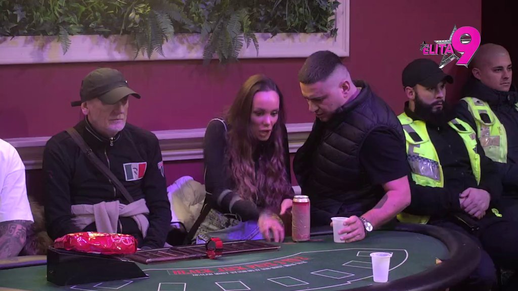 Ne izazivaš potrebu u meni da blejim s tobom: Teodora poručila Bebici da je mrtav konj, pa ga dokrajčila: Dosadan si kao pr*liv (VIDEO)