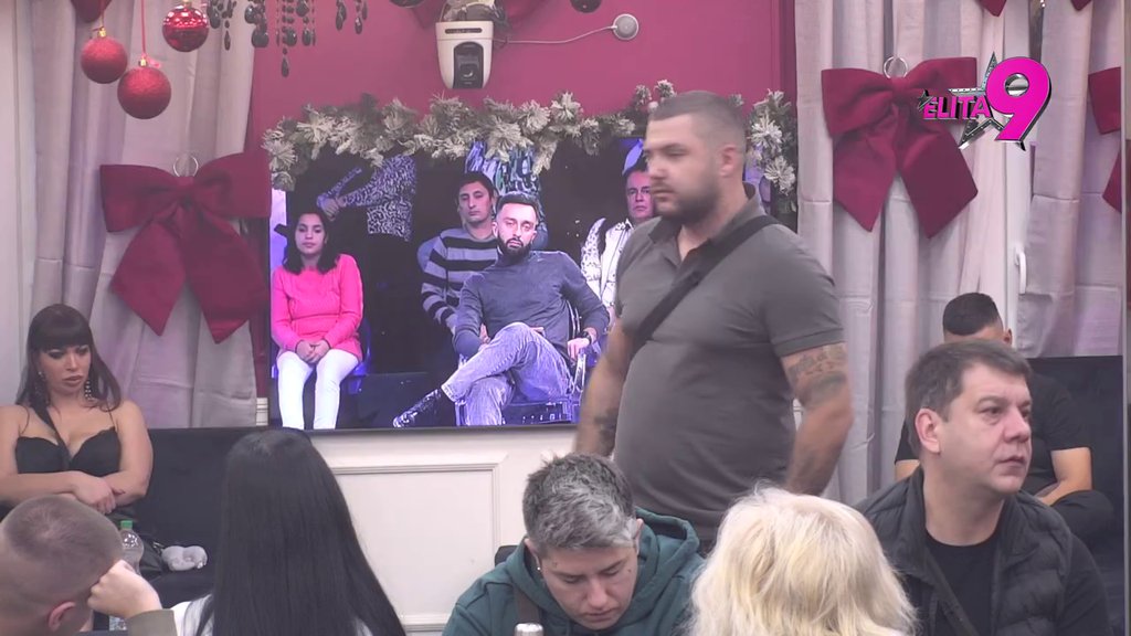 Karambol u Pitanjima novinara! Alibaba ponovo doveo Aneli do ludila, ona skočila i odjavila ga za sva vremena (VIDEO)