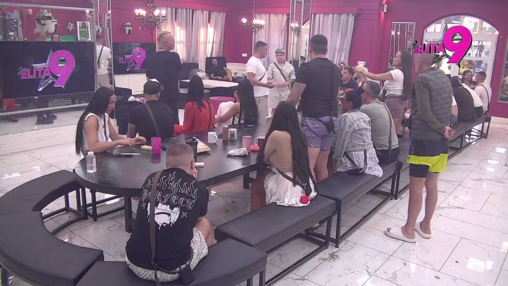 UKLJUČILA CENTRIFUGU: Teodora ponovo ubacila Bebicu u MULJ kako bi oprala sebe i svoje postupke! (VIDEO)