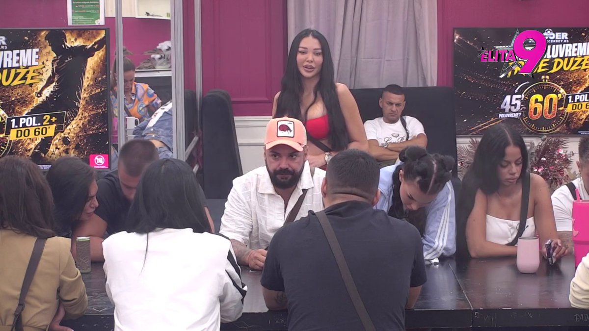 Naša veza mnoge boli, volim te: Asmin se zbog Majinih reči odmah izvinio njenoj porodici zbog uvreda, ona ga pogodila pravo u srce! (VIDEO)