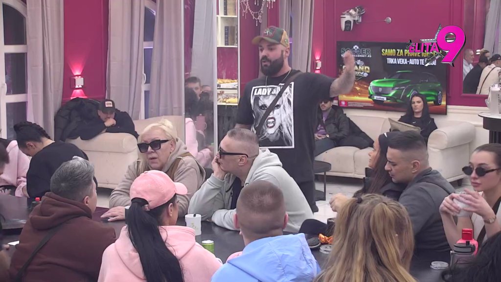 ŠOK TERAPIJA ZA LUKU! Aneli podržala Anitu da rešeta Vujovića, on počeo da gori i da se puši! (VIDEO)