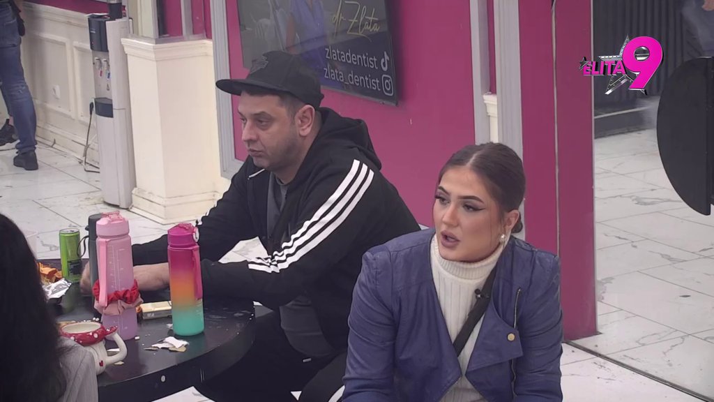 GOVORILA JE DA MU SMRDI IZ USTA! Bora Santana pokušao da stvori razdor između Murata i Anastasije, pa optužio bivšu da je pokazala naklonost prema Dušici: NEKOLIKO PUTA JE ŽELELA DA JE POLJUBI! (VIDEO)