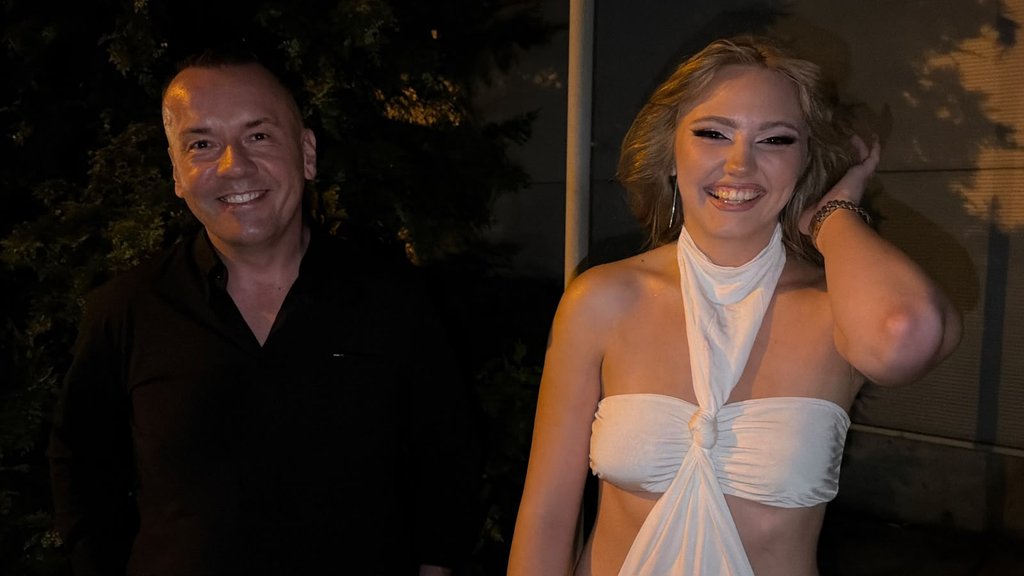 Ogromna kolona luks automobila sa Dačinim imenom! Podrška Dače Virijevića na visini zadatka, ni ovog puta nisu zakazali! (VIDEO)