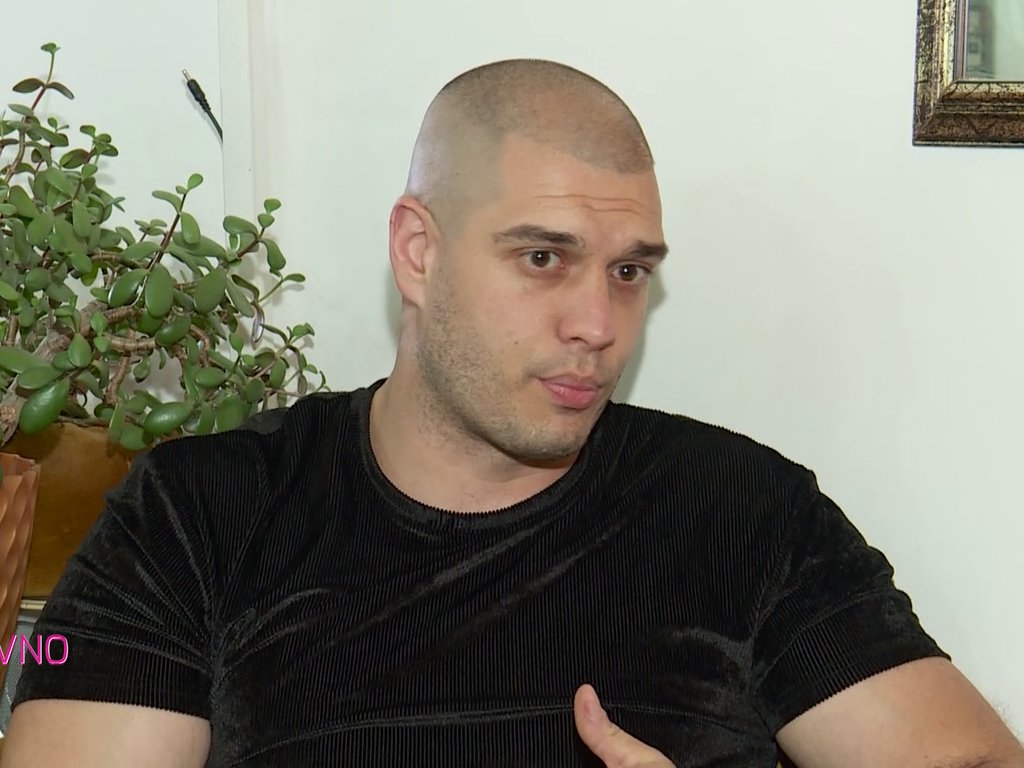 Išla od jednog do drugog, pa joj ovaj napravio bebu! Dejan Dragojević urnisao Anitu: Još jedno dete koje neće imati oca, sudbina mu je ZAPEČAĆENA!