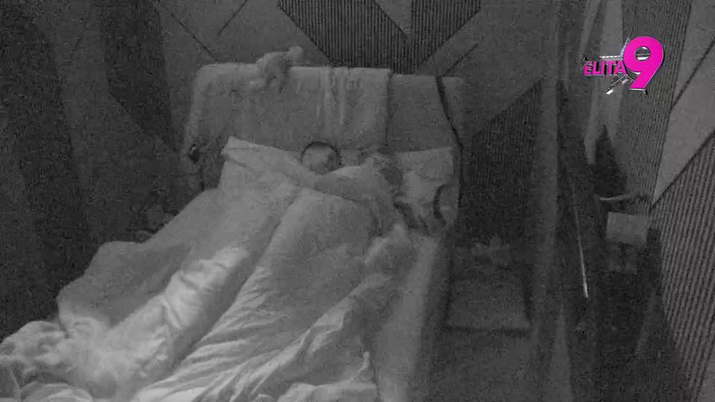 Ušukali se! Nerio i Hana ne kriju nedostajanje, uživaju u svom ljubavnom gnezdu (VIDEO)