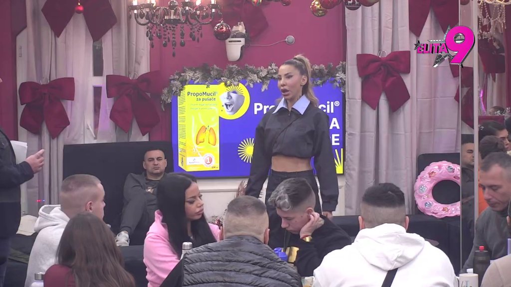 Svi ih gledaju kao monstrume: Hana razvezala jezik i brutalno oplela po Siti i Grofici! (VIDEO)