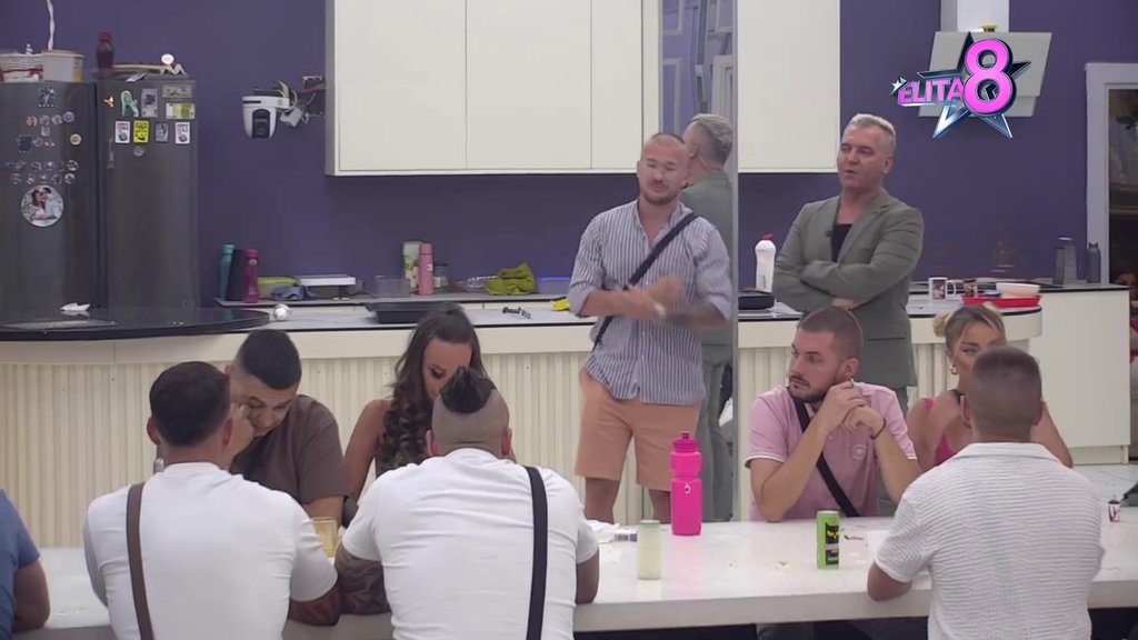 SKANDAL: Munja pozvao Teodorinu mamu da se sretnu na sudu, Karić je u par reči žestoko spustio! (VIDEO)