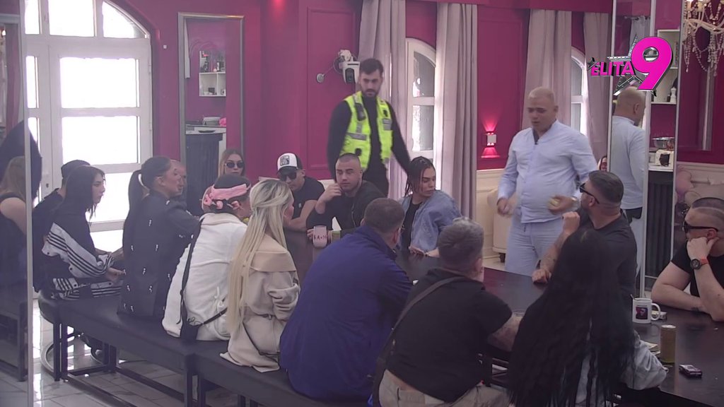 Bora napravio presedan, dao svojim najvećim 'neprijateljima' da biraju BUDŽET! Ovo niste do sad videli! (VIDEO)