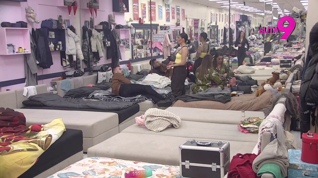 Rođena mama mi ne postavlja ultimatum, a ne ti: Viktor ucenio Minu raskidom, ona podivljala kao nikad! (VIDEO)