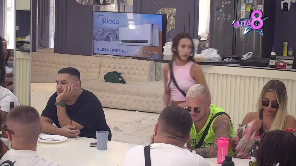 MIMA I DŽORDI DOTAKLE DNO! Ukućani zgranuti njihovim učešćem u Eliti 8, Peja se raznežio, pa poželeo još jednom da zagrli Bakija! (VIDEO)