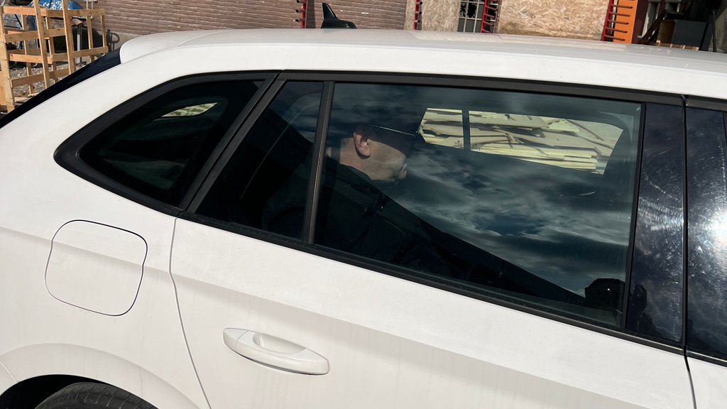 OČI U OČI: Ivan Marinković stigao na suđenje sa Žanom Omniom! Vreme je za suočavanje ljutih neprijatelja! (FOTO+VIDEO)