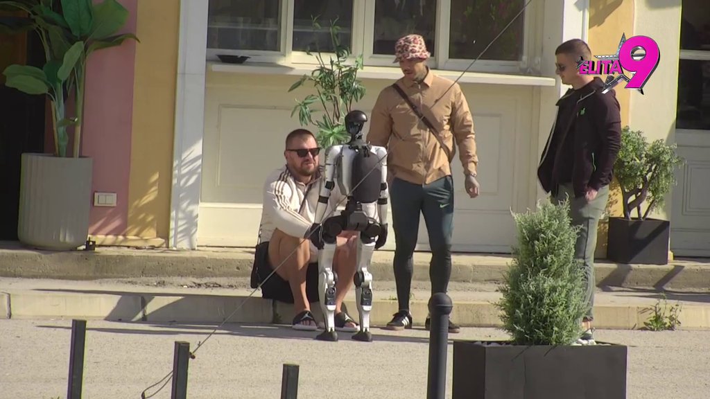 JADIKUJE NAD SVOJIM ŽIVOTOM! Janjuš otkrio Toši sve svoje brige, on se jedva suzdržao da od tuge ne doživi KRATAK SPOJ! (VIDEO)