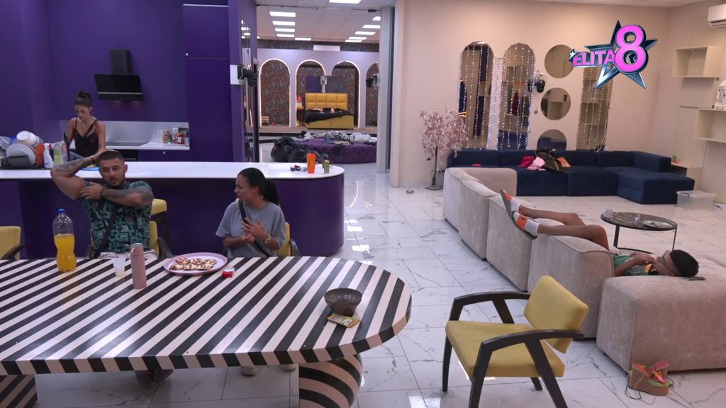 Eni Čolić nije dobro: Peja se združio s njenim najvećim neprijateljima, desio se šok preokret! (VIDEO)