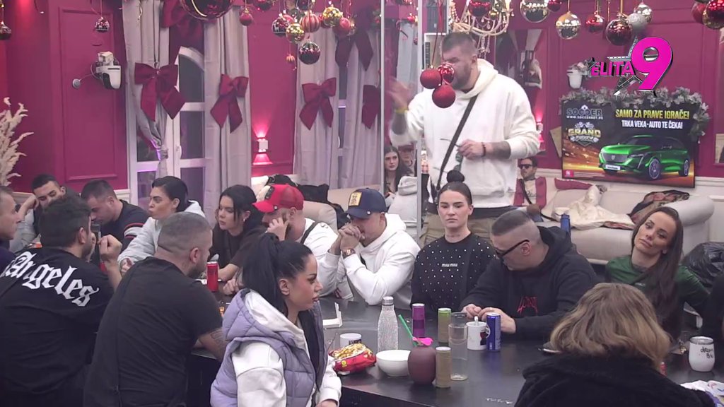 Ovo neće izaći na dobro: Đukić pred svima ukanalio Maju i priznao da mu je ista kao sve, utorak devojke likuju! (VIDEO)