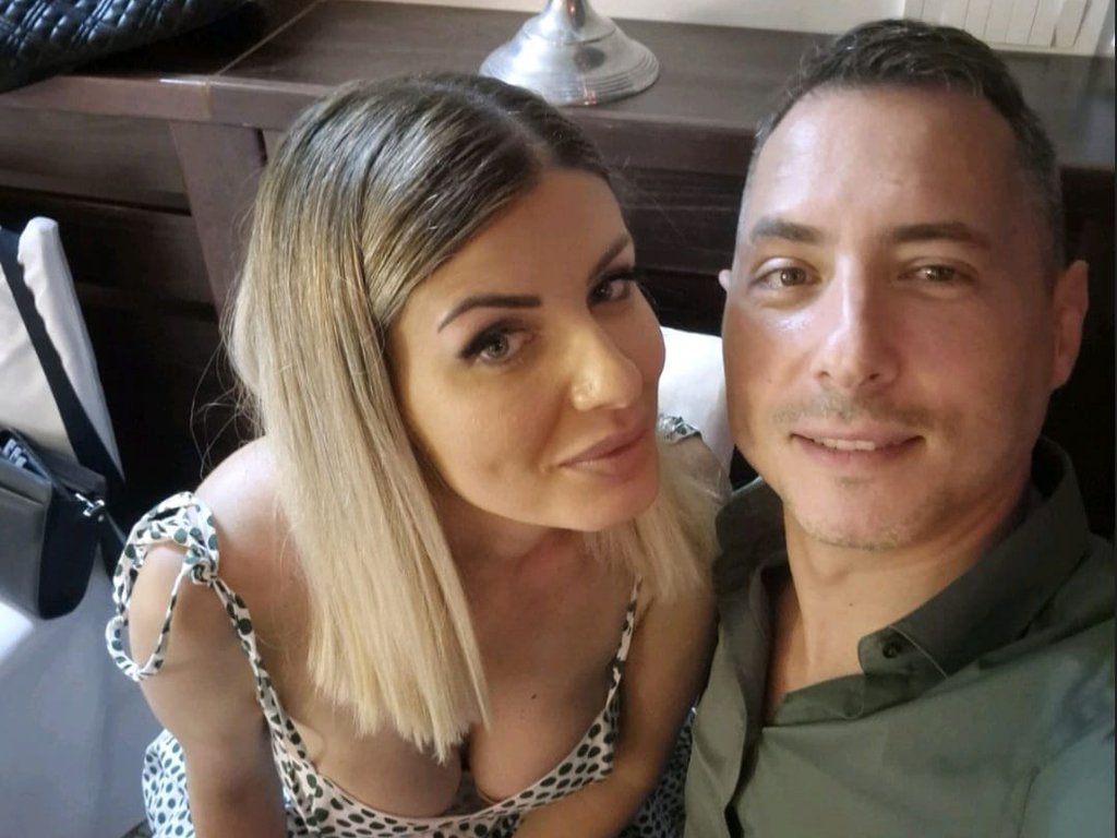 Molila sam ga... Bivša devojka Mikija Dudića je OVA POZNATA FOLK PEVAČICA: Evo šta je tražila od njega pred ulazak u Elitu 9 (FOTO)