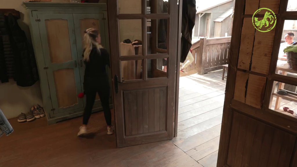 BOŽA DŽONS ENU PONOVO DOVEO DO NERVNOG SLOMA: Kristijan ga ODMAH uhvatio pod svoje pa mu sve sasuo u lice (VIDEO)