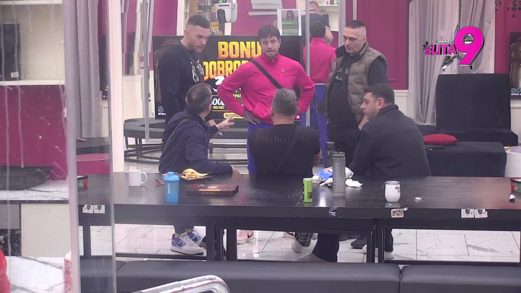 Zaseo muški savez za savetovanje: Bora Santana van sebe zbog Murata i Anastasije, ne može da dođe sebi! (VIDEO)