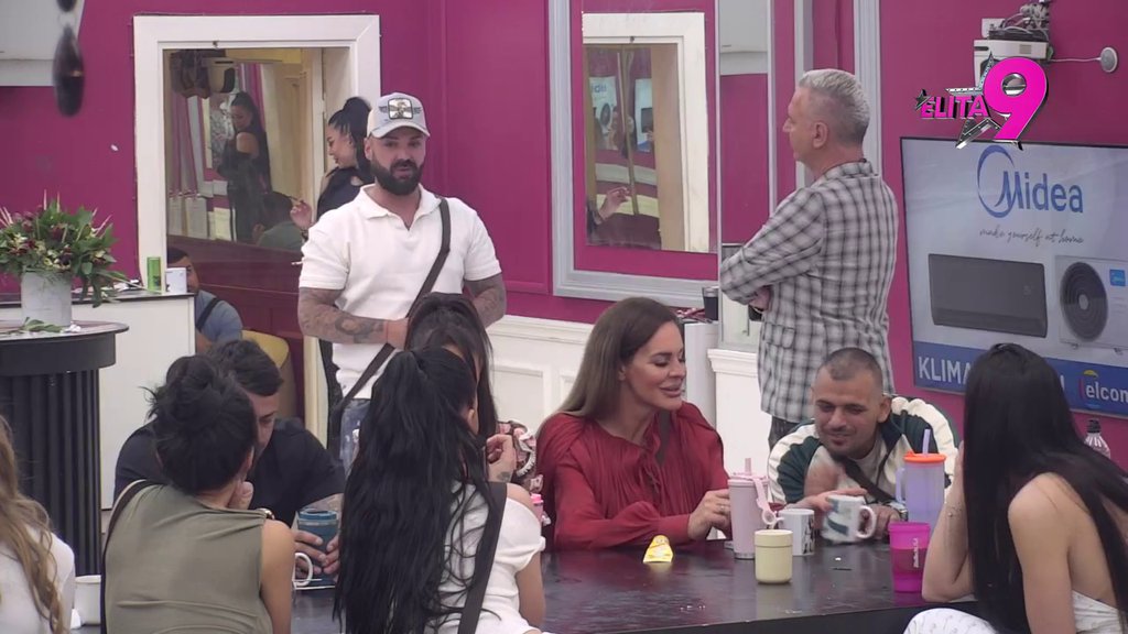 Udario tuk na luk! Matora dala svoj sud o odnosu Angeline i Anite, Luka ponovo demantovao oca: Nina se za leto nije čula NIJEDNOM s Nikolom (VIDEO)