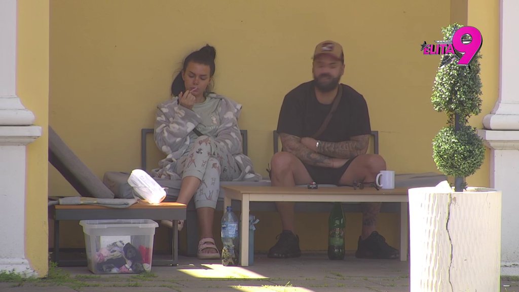 Ako izađe klip, NAPRAVIĆU TI PAKAO OD ŽIVOTA! Aniti ubačen CRV SUMNJE, ne veruje Luki da nije pevao Anelinu pesmu! (VIDEO)