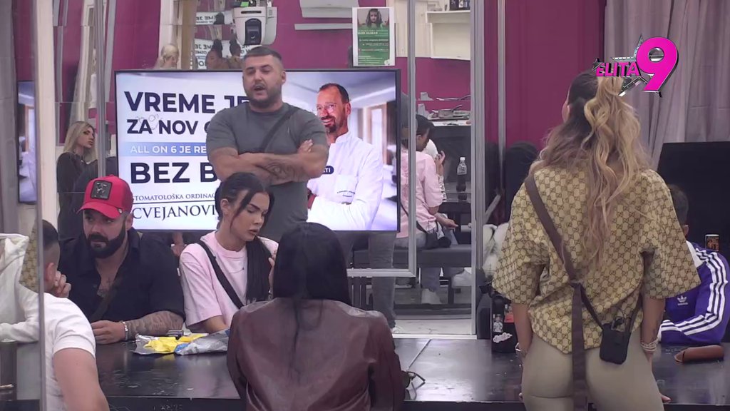 Nora nema dozvolu za ulazak u Srbiju: Alibaba lupio zabrane, Aneli doživela totalni fras! (VIDEO)