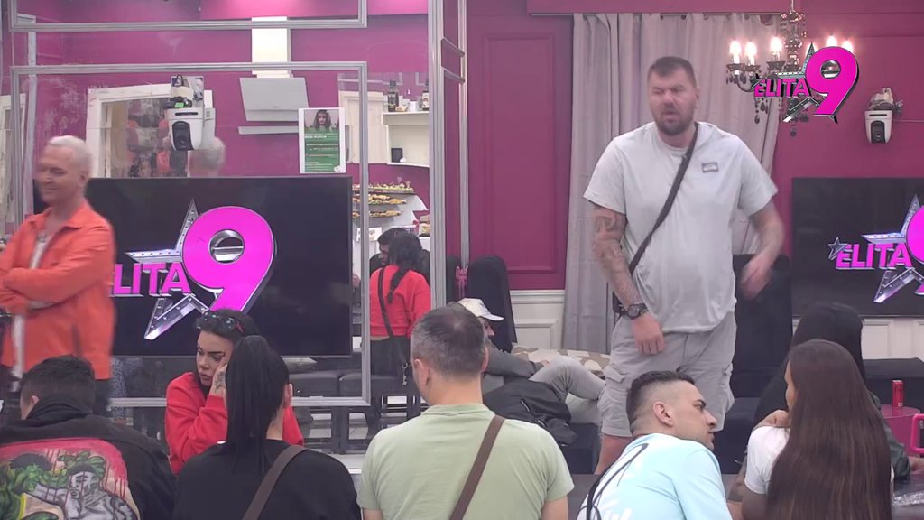 TI SI MENI BIO POSEBAN... Milena se slomila na komade zbog Janjuševih prozivki, pa mu poručila da je neće videti na dnu: SA MNOM NEĆEŠ IZAĆI NA KRAJ! (VIDEO)