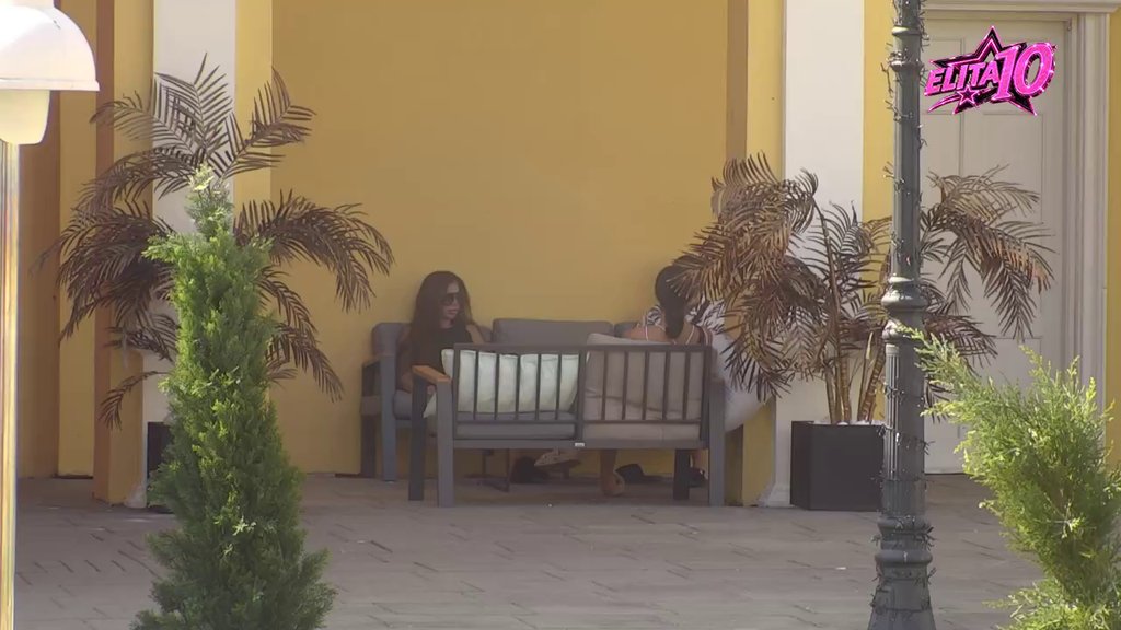 Ispada da si ljubomorna na nju jer... Dača i Sanja udelili Lauri iskren savet o Poršelini, otkrili kako stoje stvari! (VIDEO)