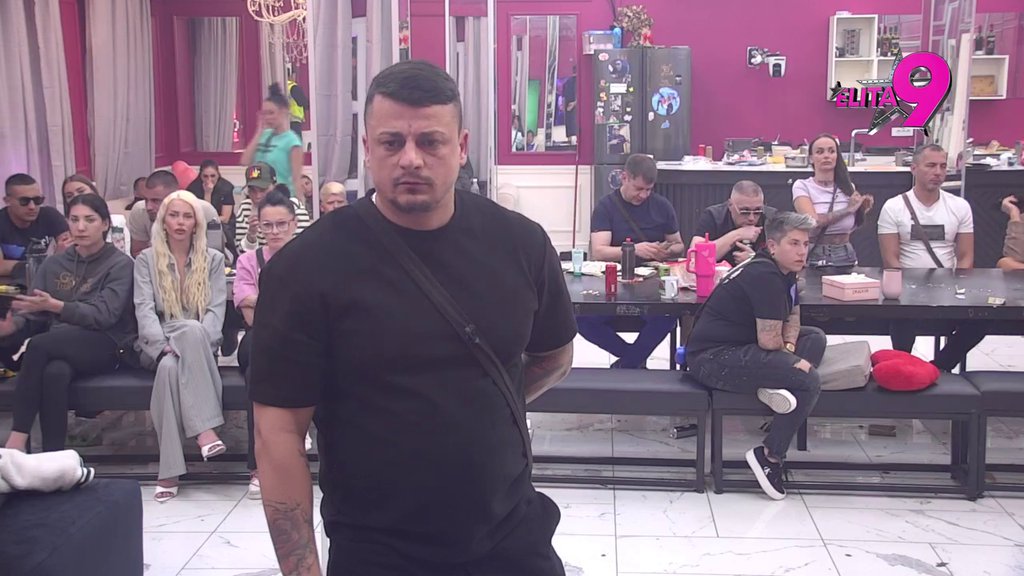 SEDI, NE BLAMIRAJ SE! Terza uleteo u crveno zbog Sofijinih laži, više joj ne veruje ni kako se zove: ZBOG NJE NE ZNA KAKO MI JE BARBARA! (VIDEO)