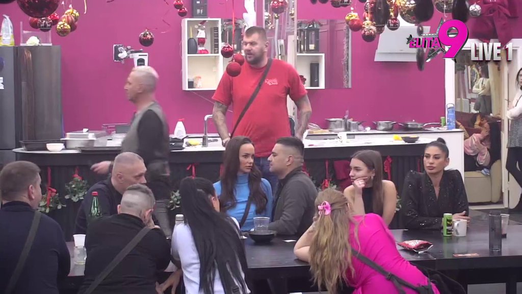 Vi to sve radite iz inata: Janjuš očitao lekciju Luki i Aniti, ona skočila kao oparena da brani njihov odnos (VIDEO)