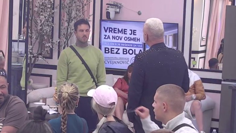 Grofica javno prozvala Đukića nakon raskida sa Aneli, pomenula i advokata