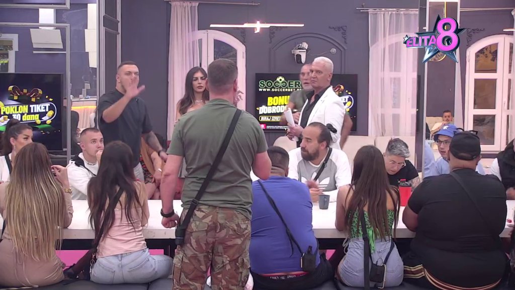 Besan kao ris! Gastoz demolirao Peju za sva vremena, stao u zaštitu Ene, pa ga odjavio: Ideš sa krstom, veličaš Đokovića, pa citiraš Eskobara (VIDEO)