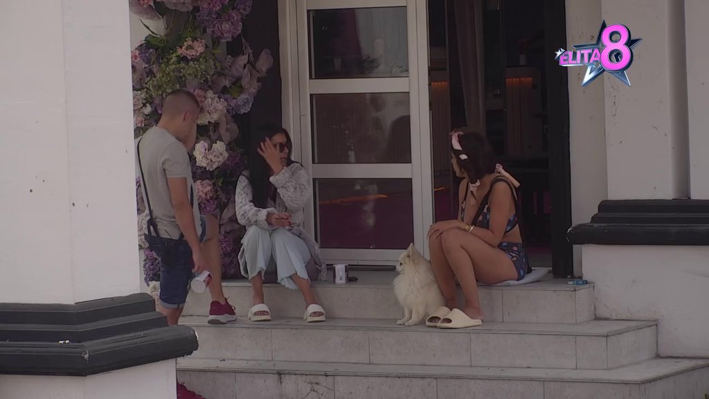 I DALJE GA PRATI U STOPU: Ena ne skida pogled sa Peje, uočila jednu stvar koja je tišti (VIDEO)