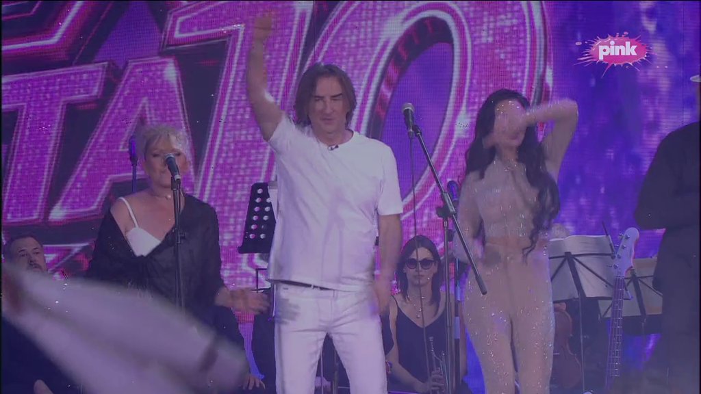 Željko Mitrović spektakularnim vatrometom otvorio jubilarnu desetu sezonu Elite 10! (VIDEO)