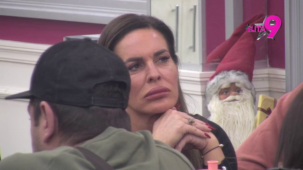 Nismo imali s*ks, samo smo vodili ljubav: Janjuš pred svima opet posprdao advokaticu, ona kipti od besa! (VIDEO)