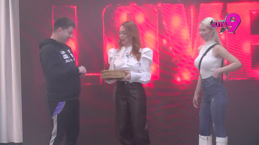 AU! Ivan shvatio da pored Vanje ima potpunu slobodu za muvanje drugih devojaka, pa je šokirao odgovorom: On je čovek mog života! (VIDEO)