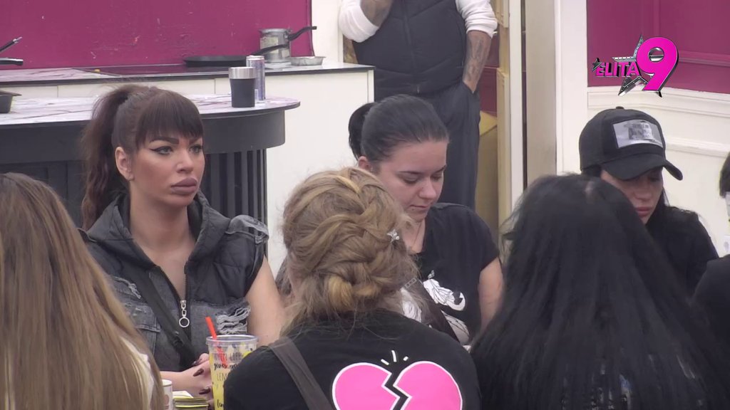 NEMAM STO MOMAKA NEGO JEDNOG! Milosava podigla glas, želi samo Jovana, ostalima ZAPUŠILA USTA! (VIDEO)