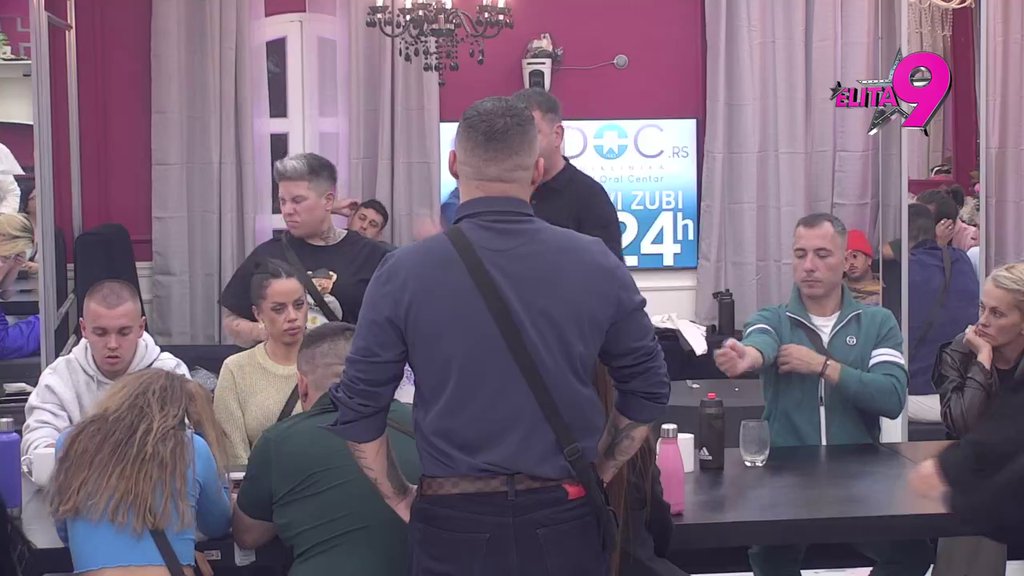 HAOS! Ivan i Zorica istrajni u nameri da dokažu lažno prijateljstvo Asmina i Kačavende! Leti perje na sve strane (VIDEO)