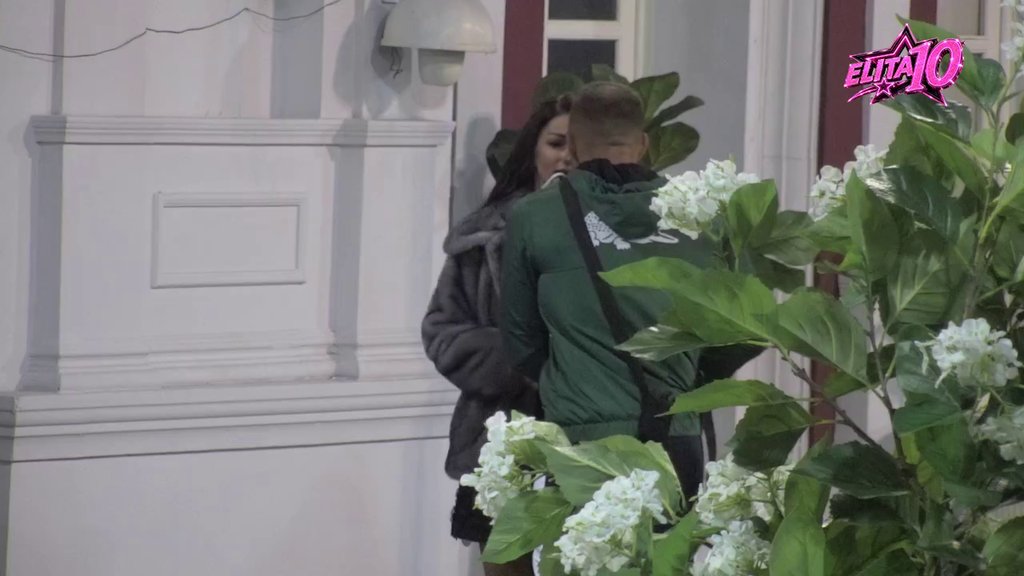 Gledaš mene, a družiš se sa drugim: Mahir počeo da ljubomoriše Slađani, pa ga ona jednim potezom postavila na mesto! (VIDEO)