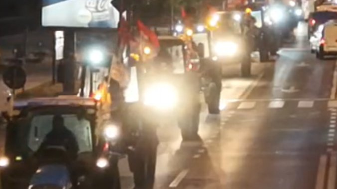 (VIDEO) BLOKADERSKI PROMOTER U OČAJU: Ceo Novi Sad je u znaku Ujedinjene Srbije!