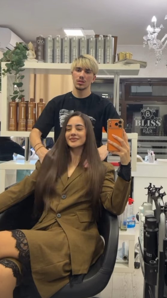 DOK SVI BRUJE O NJENOM POMIRENJU S GASTOZOM, ANĐELA ĐURIČIĆ POKAZALA NOVI NOS: Skinula zavoje sa lica i pohvalila se novim izgledom (FOTO)