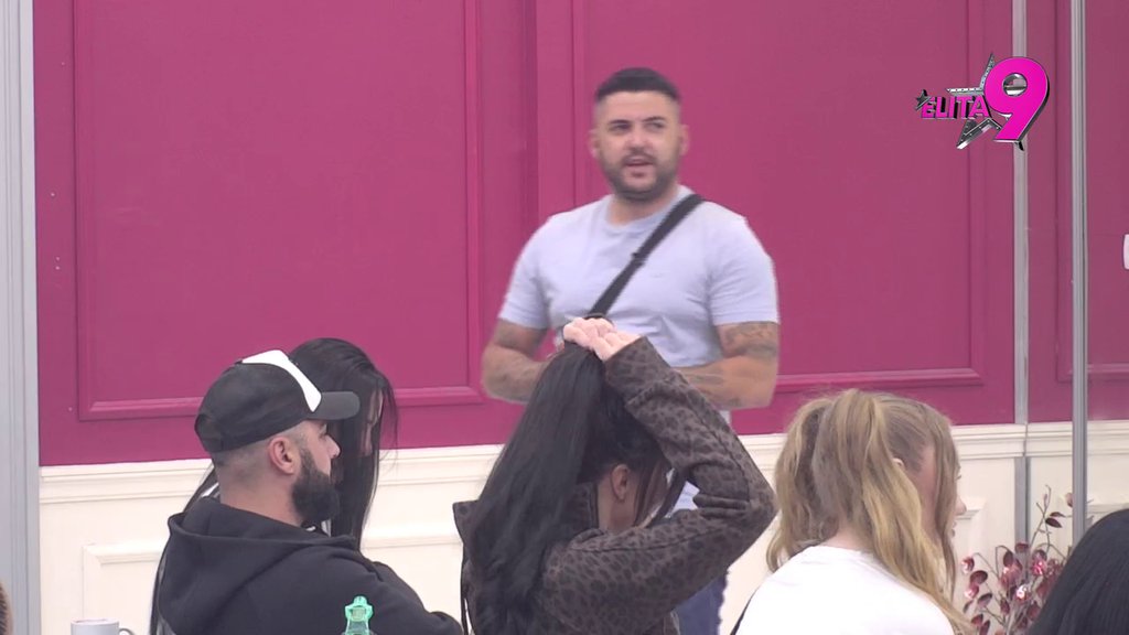 LAŽIMA JE DOŠAO KRAJ! Asmin na stubu srama zbog Barbi filma, Stanija otkrila da je trčao kao ker za Sandrom Afrikom! (VIDEO)