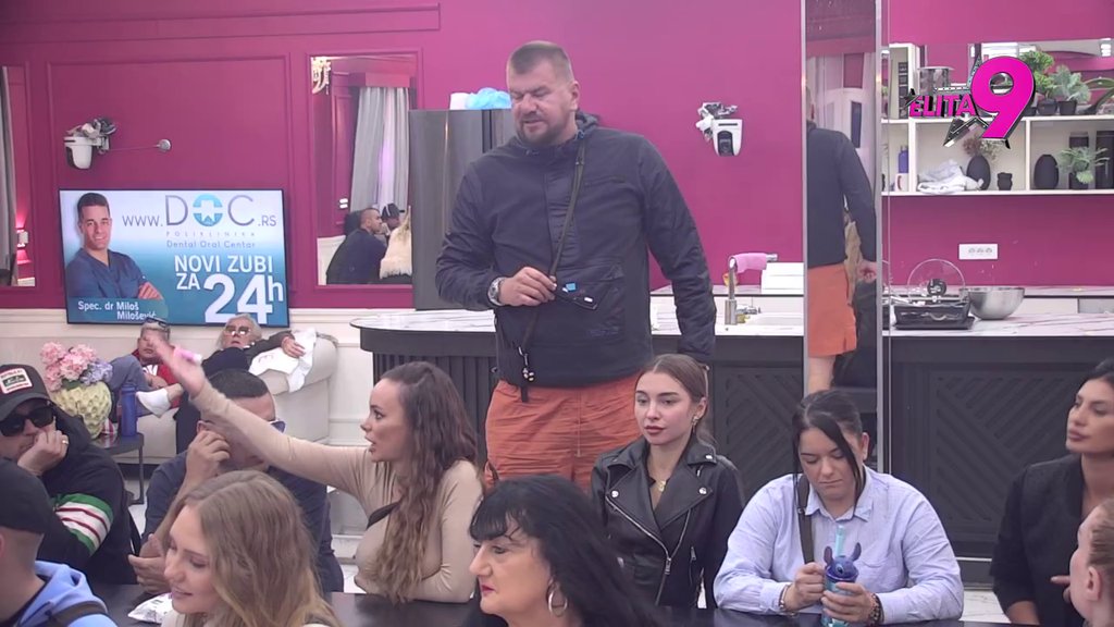 Tebe bi preko reda uveli u duševnu bolnicu: Janjuš demolirao Luku pred svima, Asmin ubeđen da ga Nora više voli nego Aneli: Kad bi me sada videla, obradovala bi se (VIDEO)