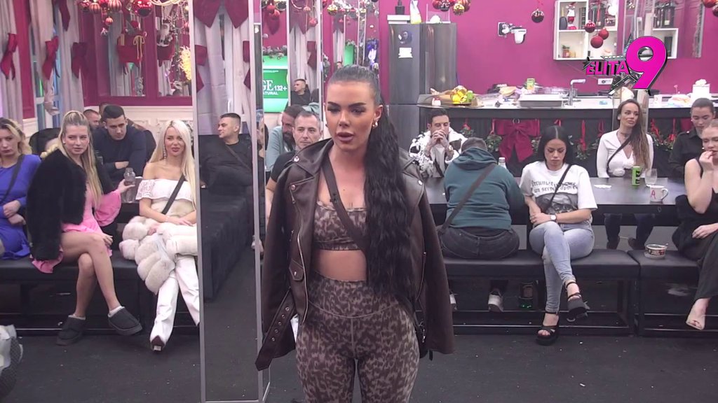 Kupio me je tim što je rekao za dete: Anita cveta u ljubavi sa Lukom, blista zbog toga što i Tamara sve podržava: Mamino i njeno mišljenje mi je najbitnije (VIDEO)