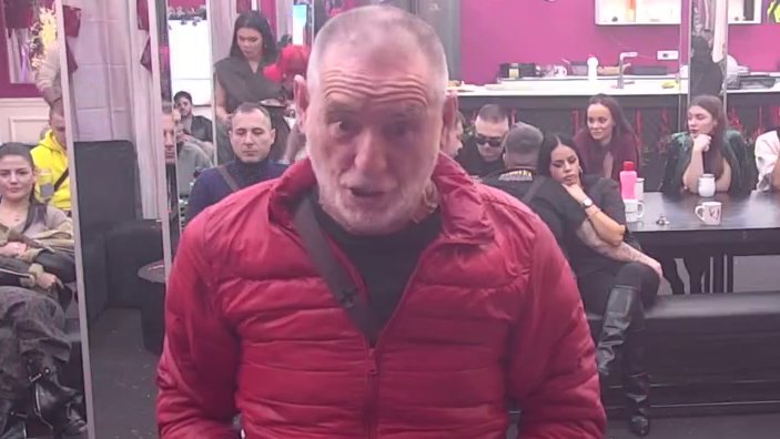 Krš i lom za stolom! Mića i Aneli urlaju na učesnike, ona otkrila da li je Maja videla nju i Filipa, pa je imala tri puta se*s (VIDEO)