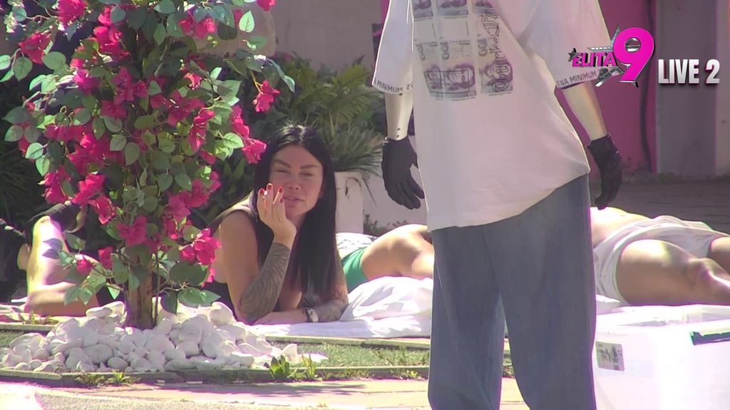 Kakve izbore imam to niko nema:  Janjuš otkrio Toši da bi se Vanja svidela samo njegovoj slabovidoj babi Rajni (VIDEO)