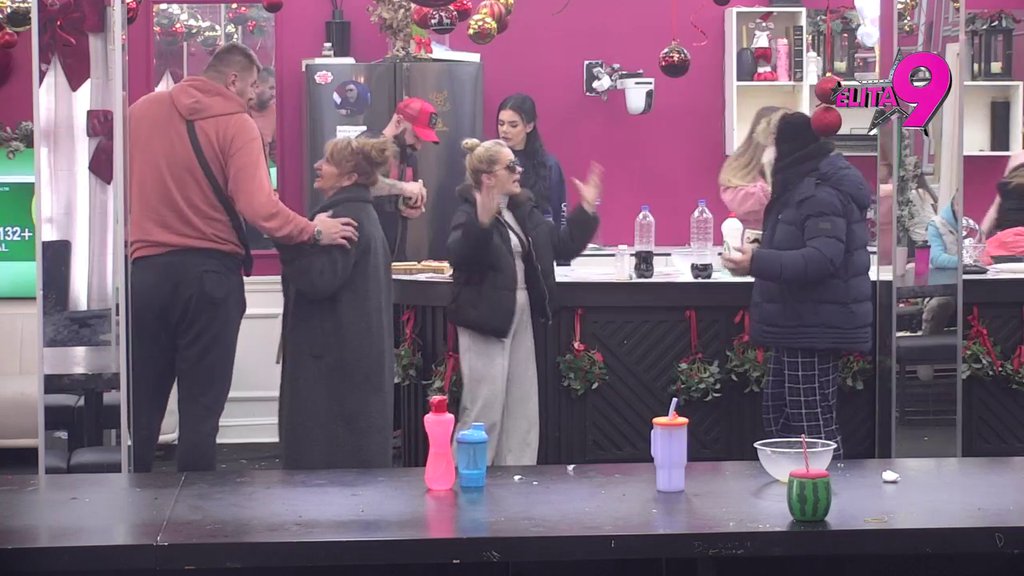 Sve što nosi moje prezime, do groba si mi dirnuo! Advokatica i Bora NE STAJU, svađi se ne nazire kraj! (VIDEO)